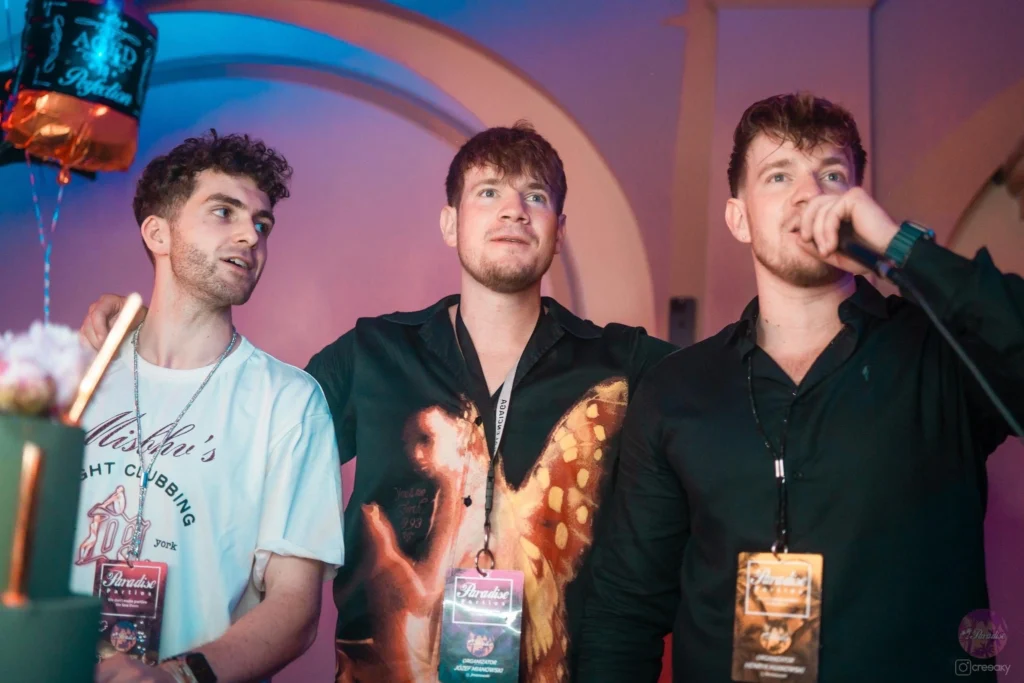 PARADISE parties o nas