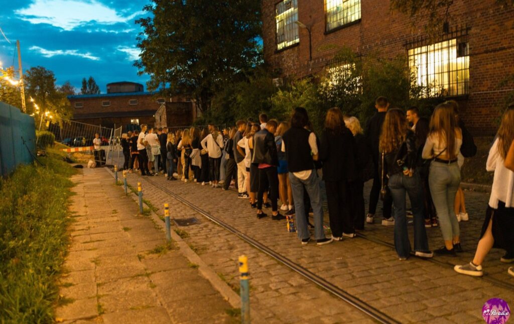 wydarzenia PARADISE parties9